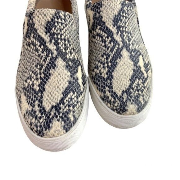 Vince Camuto Snakeskin Slip On Loafers Platform Flats - Picture 3 of 8